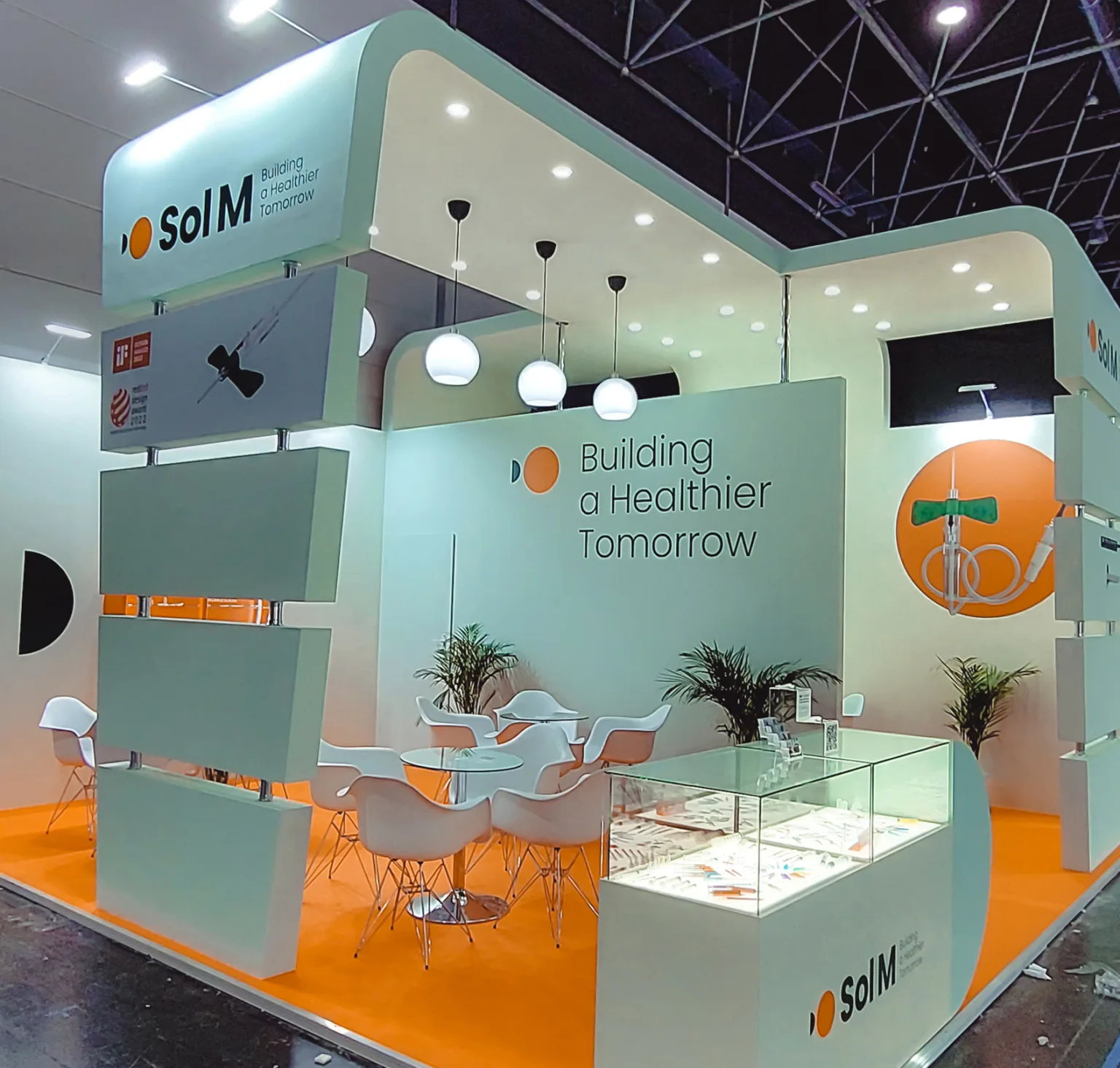 Sol-Millennium trade show booth with Modelight 3D visualizations and medical animation